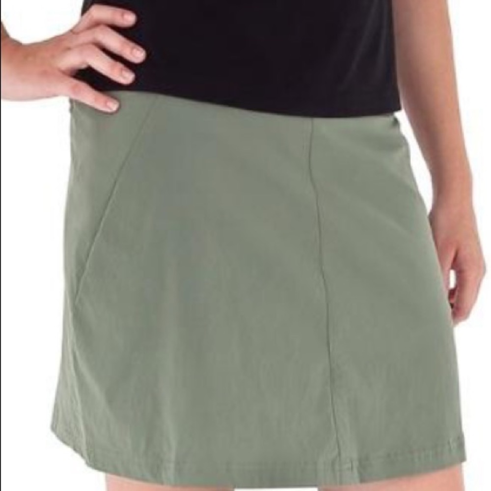 Black Royal Robbins REI size 6 women golf pickleball skirt Black